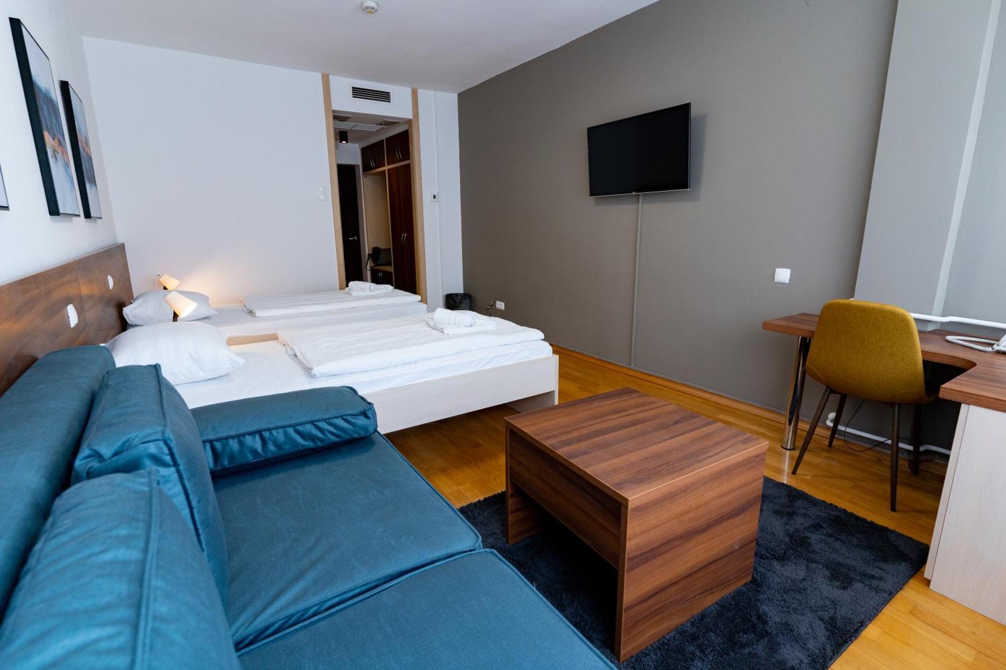 Artearia Hotel Bjelovar Exterior foto